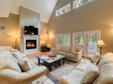 The Great Escape | 6100 ft.² | Movie Theater | A/C