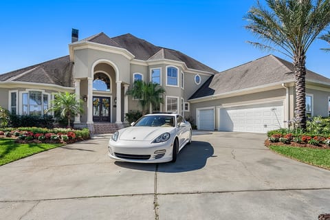 Lake Mansion Luxury Estate