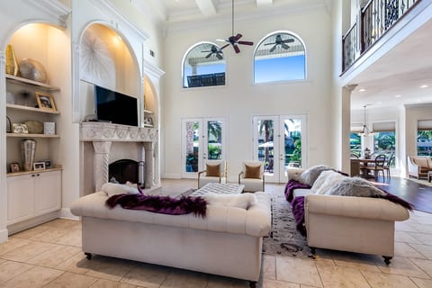 Lake Mansion Luxury Estate