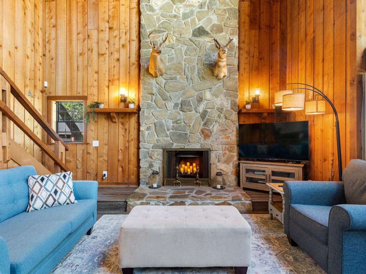 Serene Cabin Escape- Lakeside Romantic Getaway