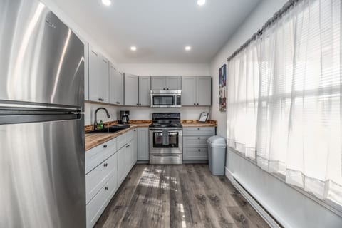 Fresh Riverfront | Washer & Dryer On-Site
