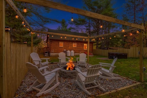 The Bear's Den | Cabin with Lake Access, Hot Tub, Firepit!