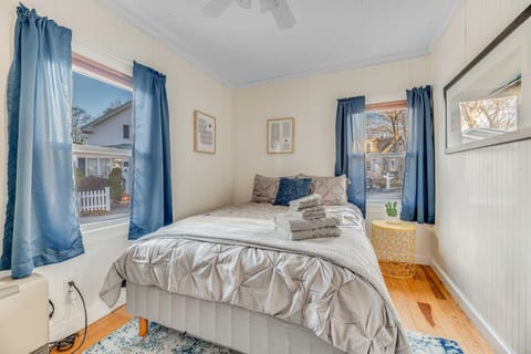 Old Orchard Beach Retreat | 2BD Cottage