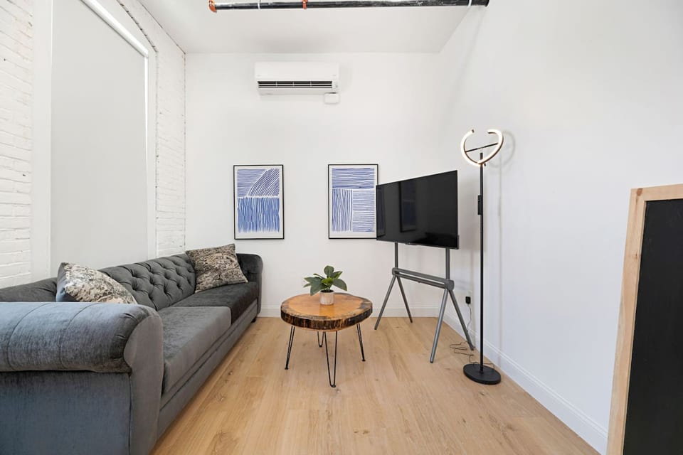Blend of Charm-Historical Ambiance w/ Modern Touch - Bangor