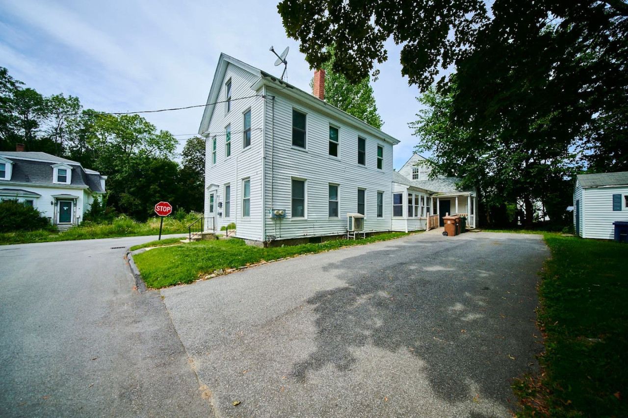 perfect-2bd-location-in-saco-with-free-parking/