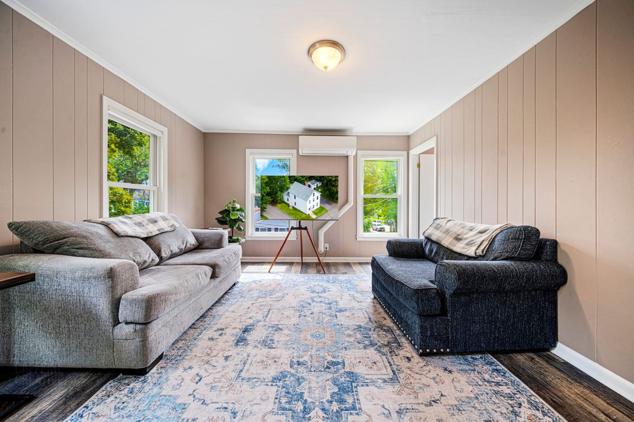 perfect-2bd-location-in-saco-with-free-parking/