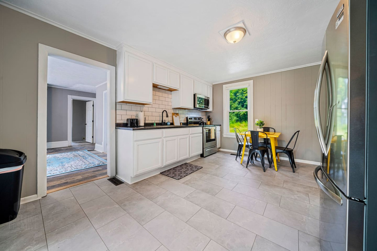 saco-haven:-stylish-2bd-near-everything/