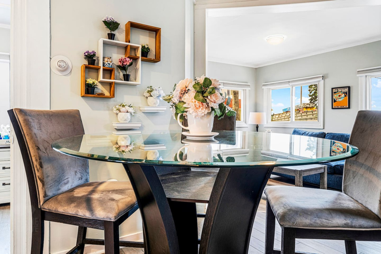 coastal-charm-beachside-retreat/