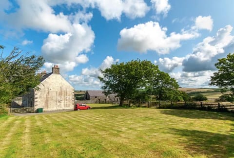 Charming Coastal Farmhouse with Sea Views & Garden