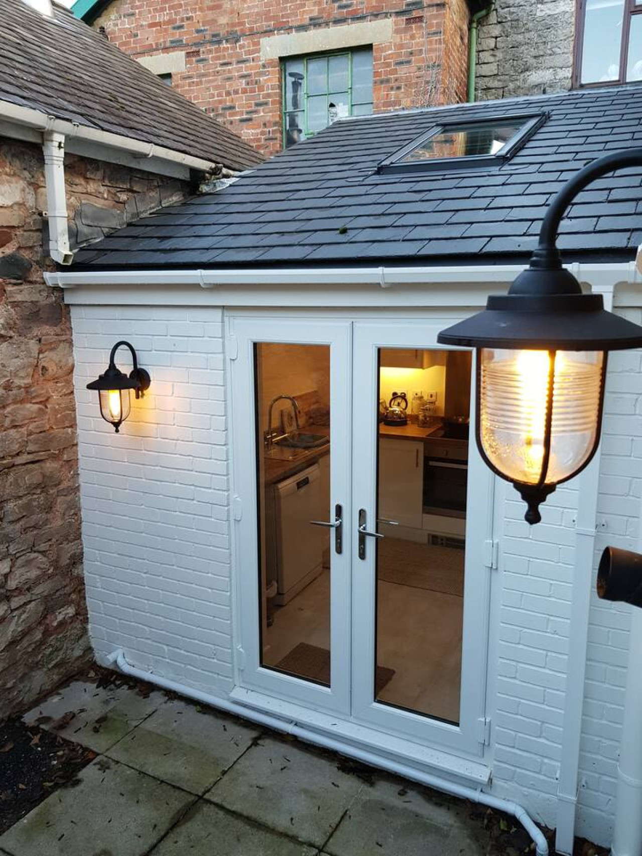 pet-friendly-stay-near-ruthin-castle-with-parking/