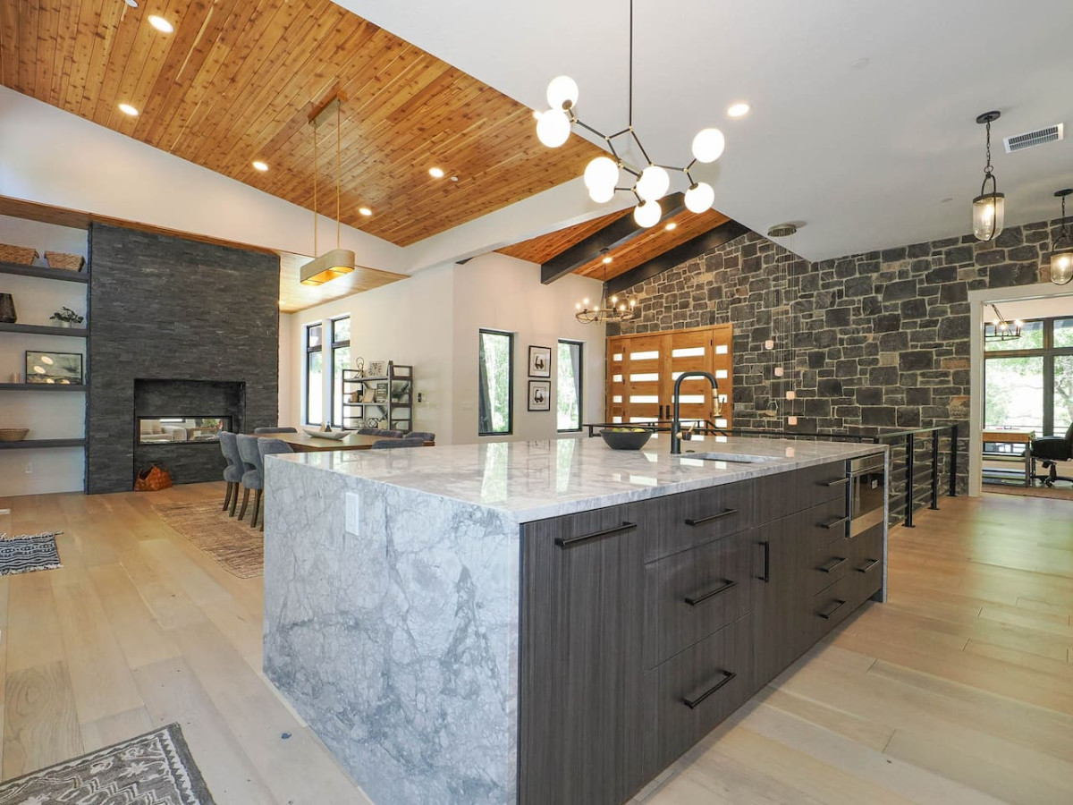 Luxury 4BR Mountain Retreat Near Sundance Resort - Provo