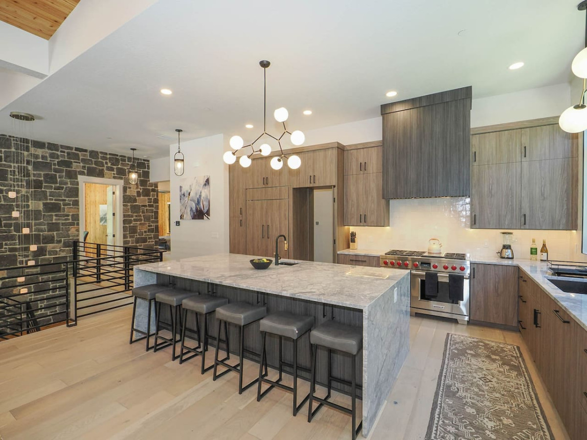 Luxury 4BR Mountain Retreat Near Sundance Resort - Provo