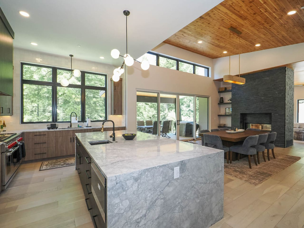 Luxury 4BR Mountain Retreat Near Sundance Resort - Provo