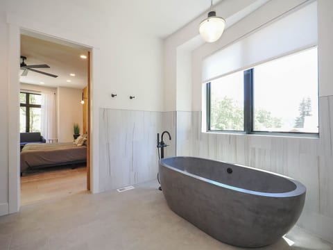Luxury 4BR Mountain Retreat Near Sundance Resort