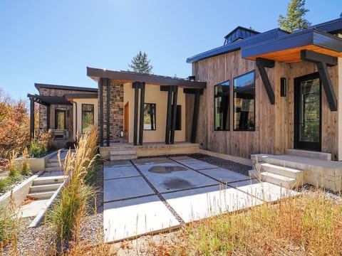 Luxury 4BR Mountain Retreat Near Sundance Resort
