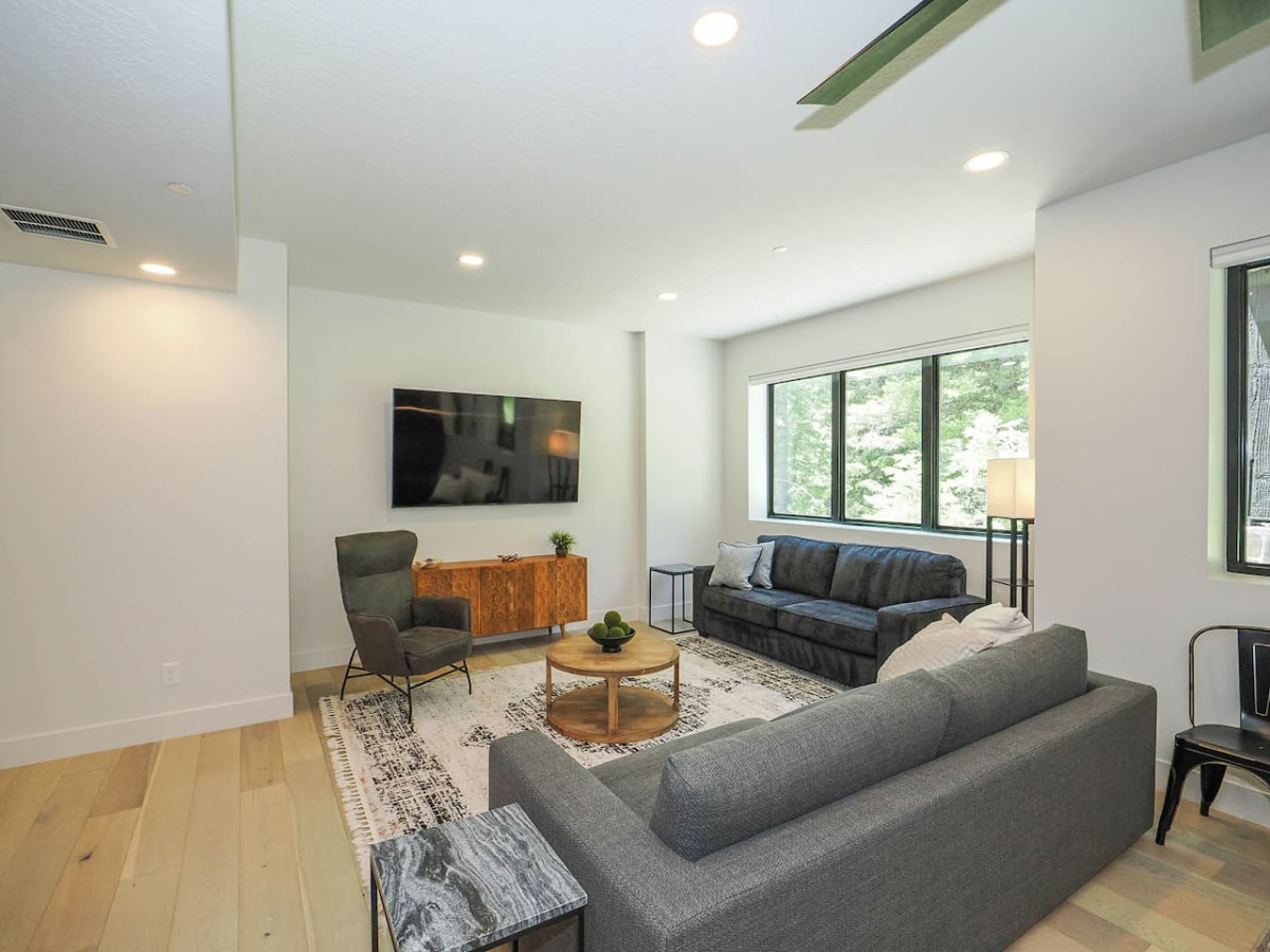 Luxury 4BR Mountain Retreat Near Sundance Resort - Provo