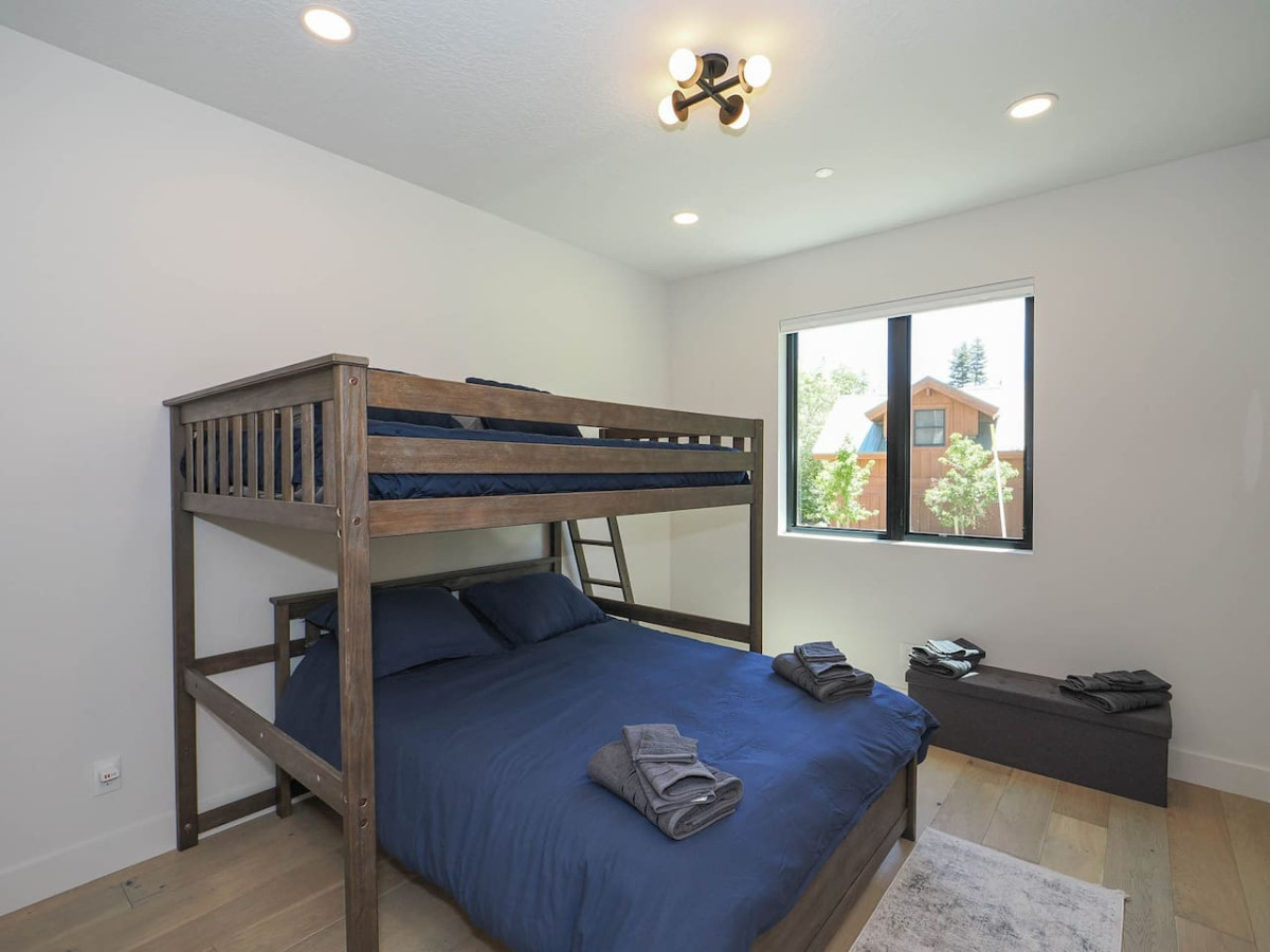 Luxury 4BR Mountain Retreat Near Sundance Resort - Provo