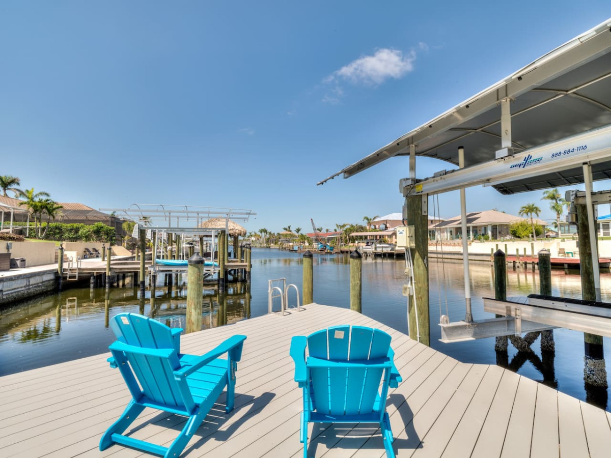 villa-coral-paradise-w-a-dock!/