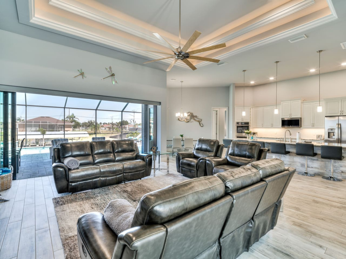 villa-coral-paradise-w-a-dock!/