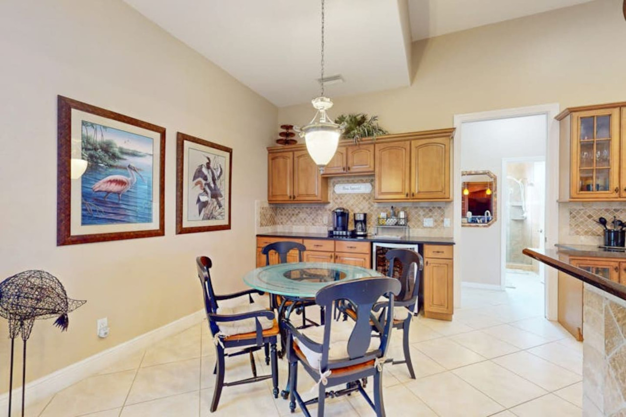 Villa Cape Casa Royale with a pool. - Cape Coral