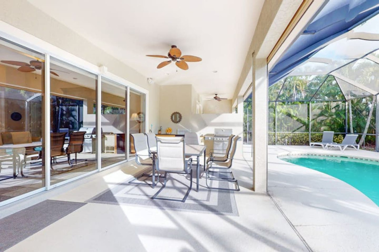 Villa Cape Casa Royale with a pool. - Cape Coral