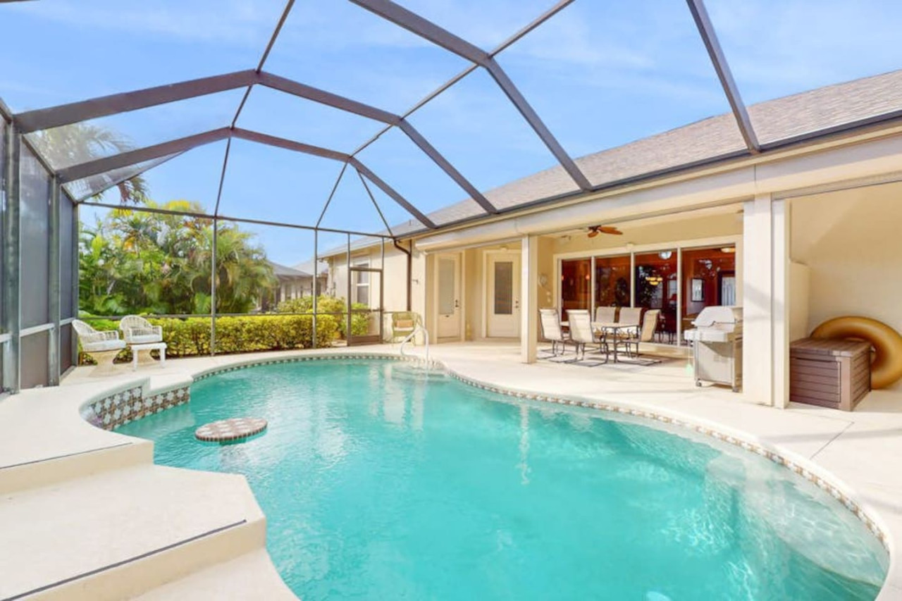 Villa Cape Casa Royale with a pool. - Cape Coral