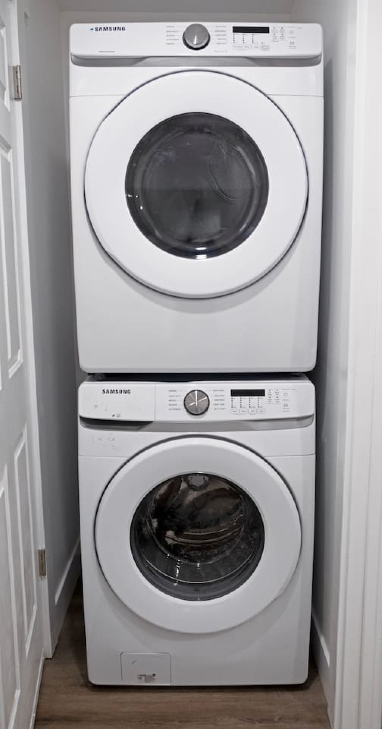 modern-ski-house-or-office-space-and-sunset-views/