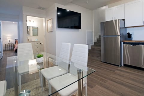 Modern Ski House | Office Space & Sunset Views
