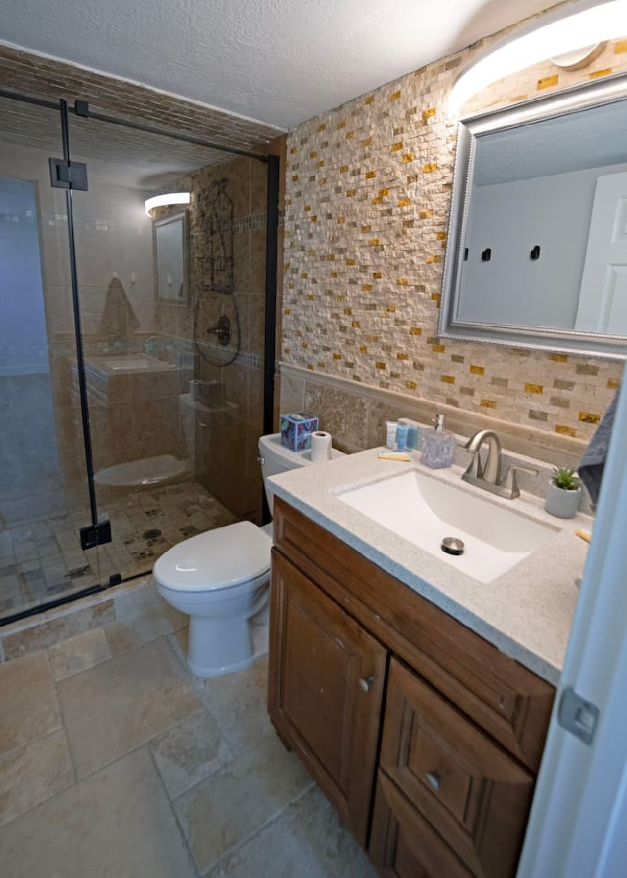 modern-3br-ski-house-or-sunset-views-and-hot-tub/