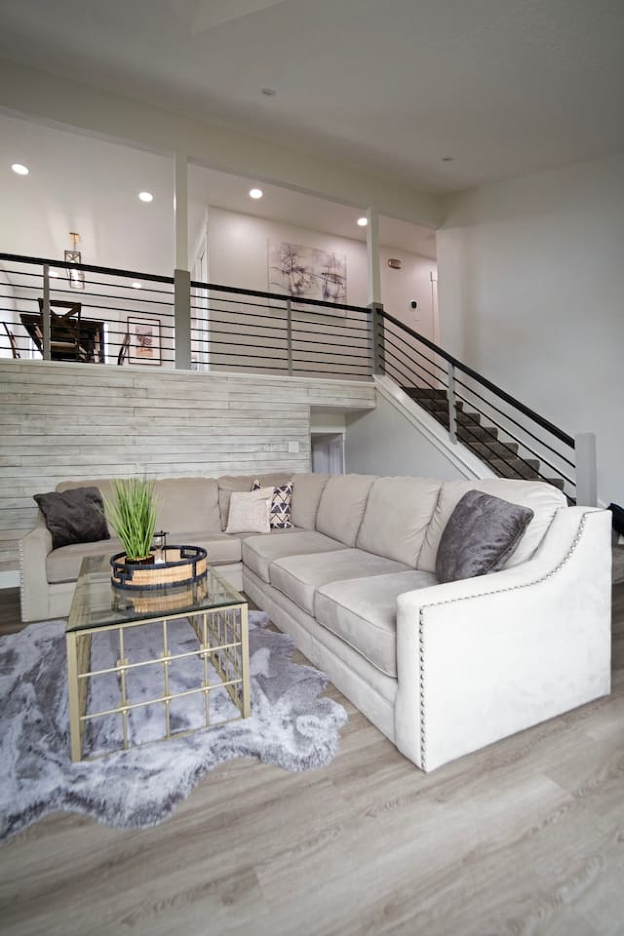 modern-3br-ski-house-or-sunset-views-and-hot-tub/