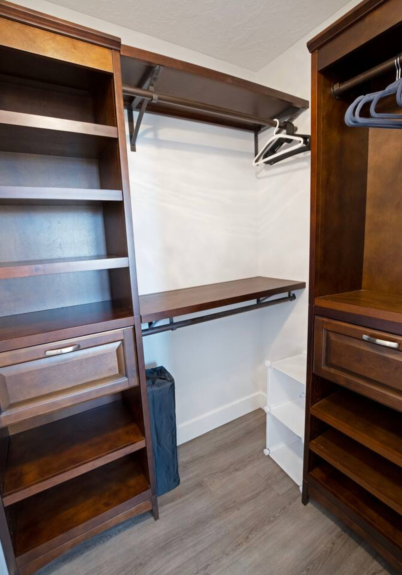 Modern 3BR Ski House | Sunset Views & Hot Tub - Sandy