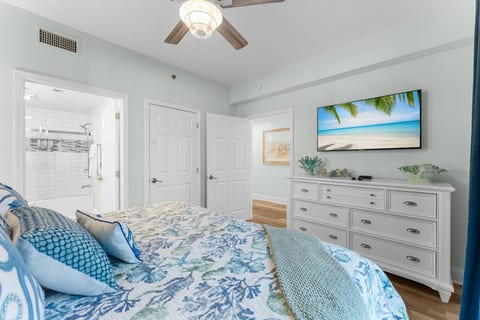King Size Master Bathroom!