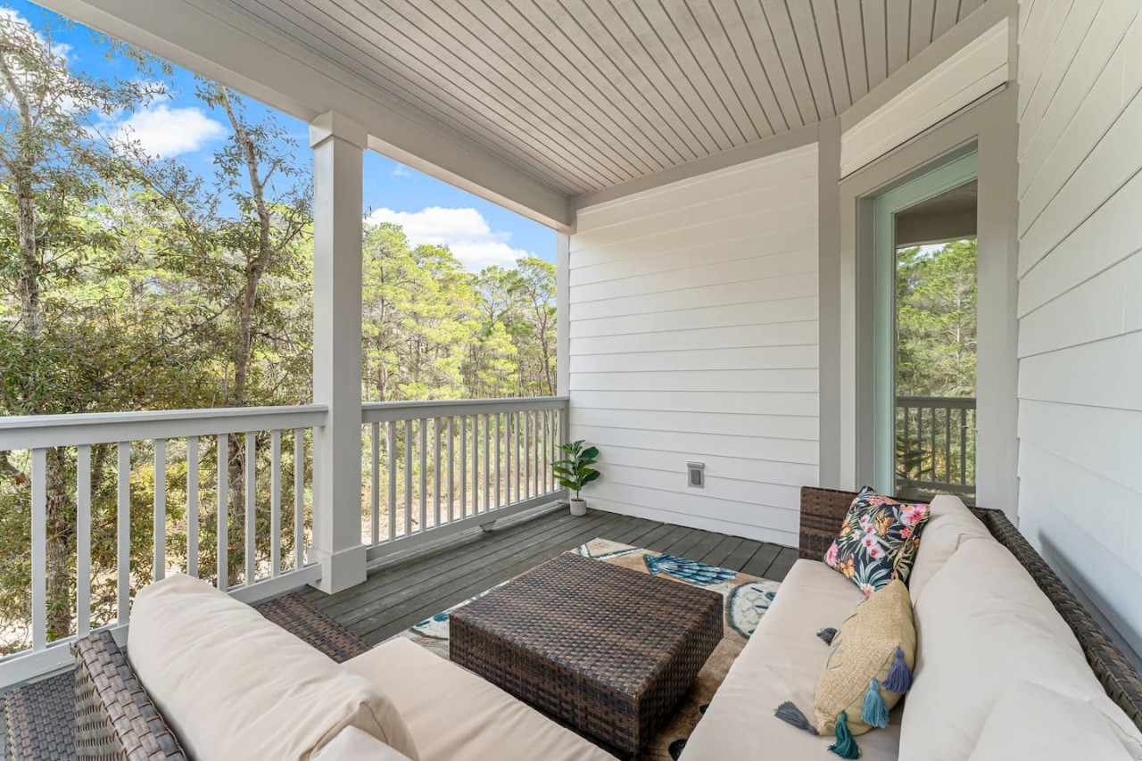 luxury-beach-glam-home:-walkbikegolf-cart-to-pools-beach-30a!-pet-friendly/