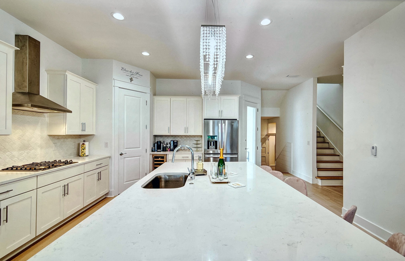 luxury-beach-glam-home:-walkbikegolf-cart-to-pools-beach-30a!-pet-friendly/