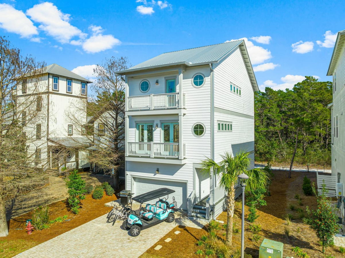 luxury-beach-glam-home:-walkbikegolf-cart-to-pools-beach-30a!-pet-friendly/