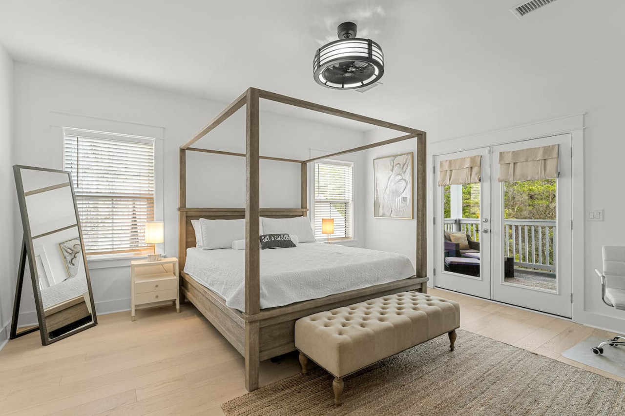 luxury-beach-glam-home:-walkbikegolf-cart-to-pools-beach-30a!-pet-friendly/