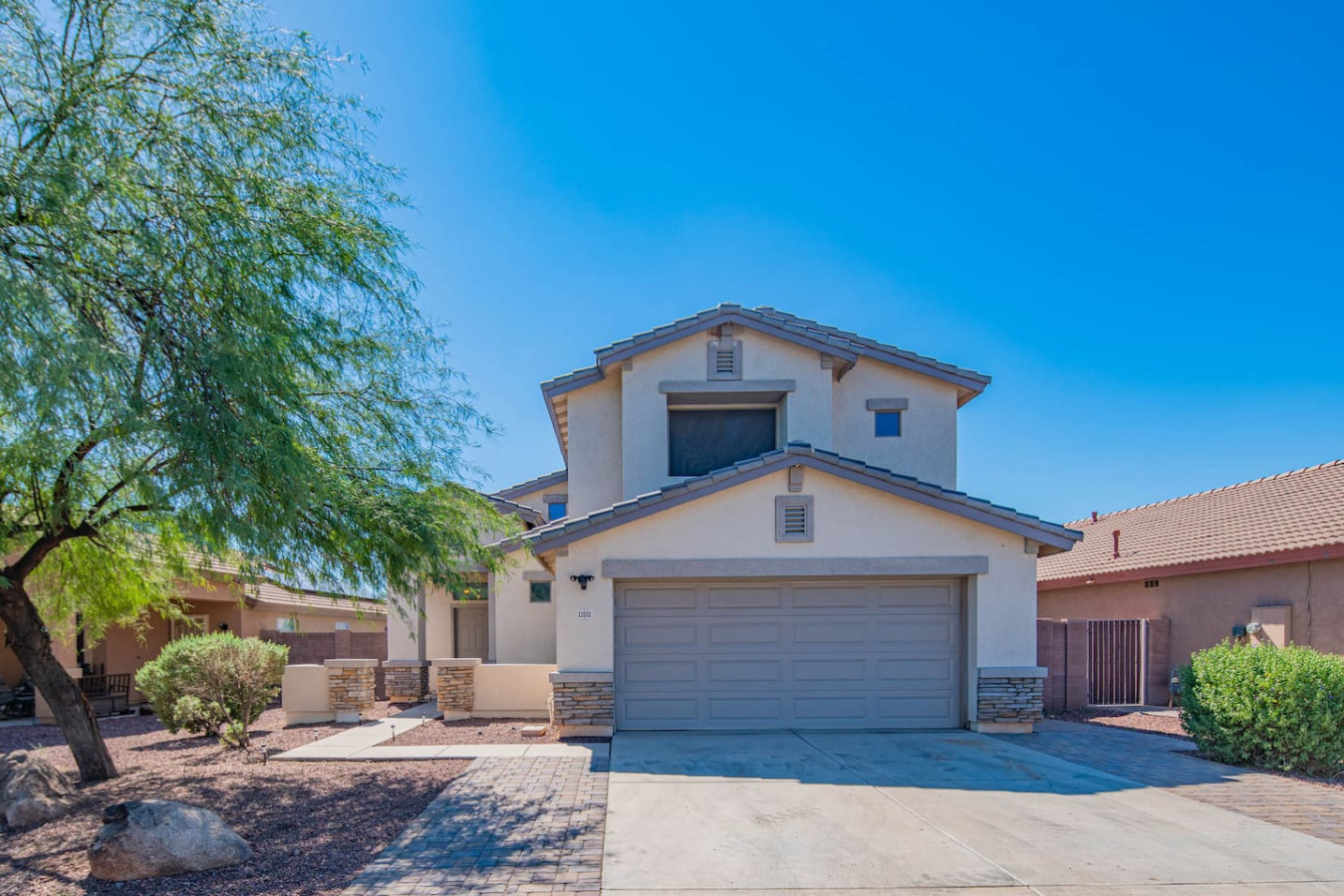 Luxe Avondale Escape - 4 BR, Sleeps 12 - Avondale