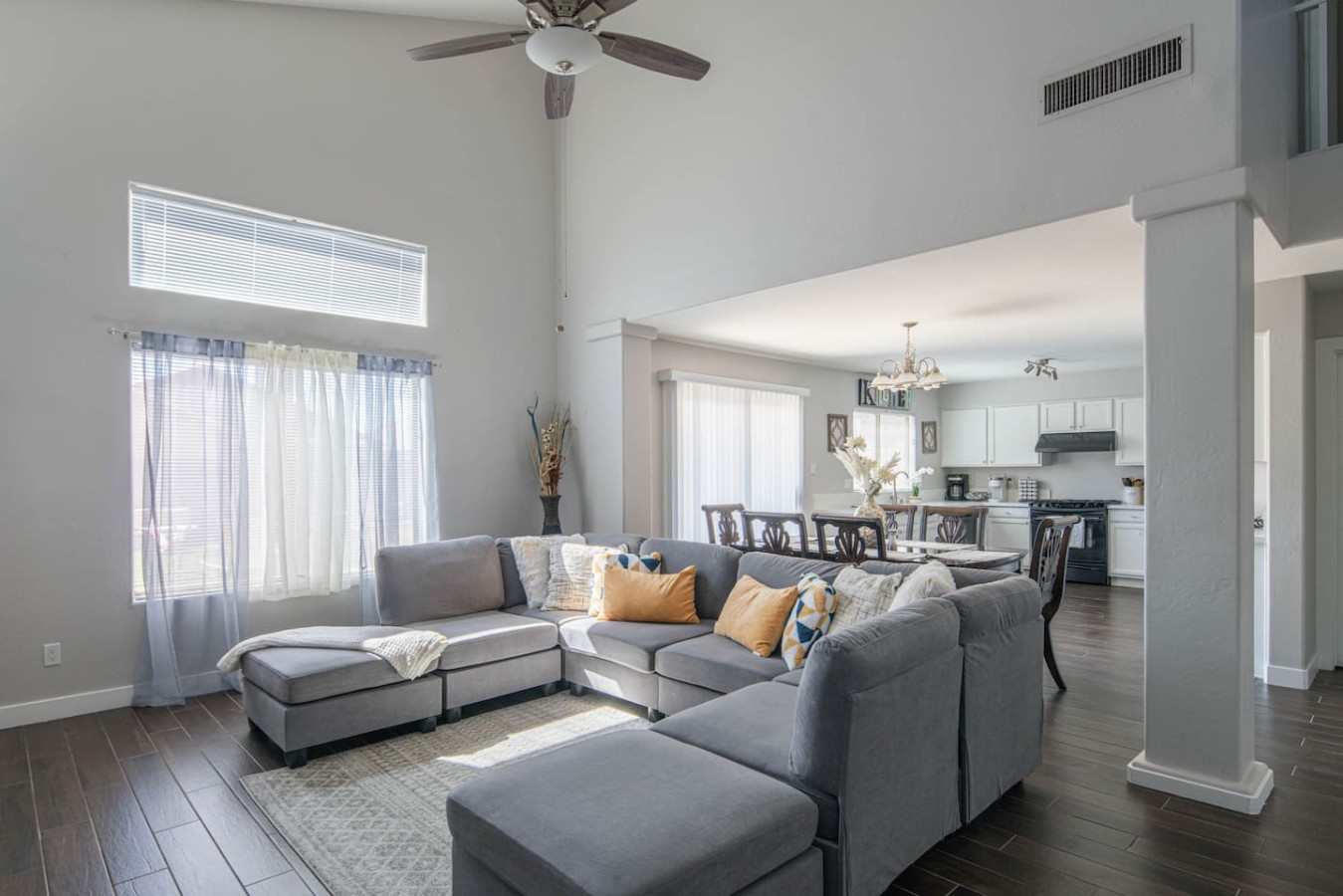 luxe-avondale-escape-4-br-sleeps-12/