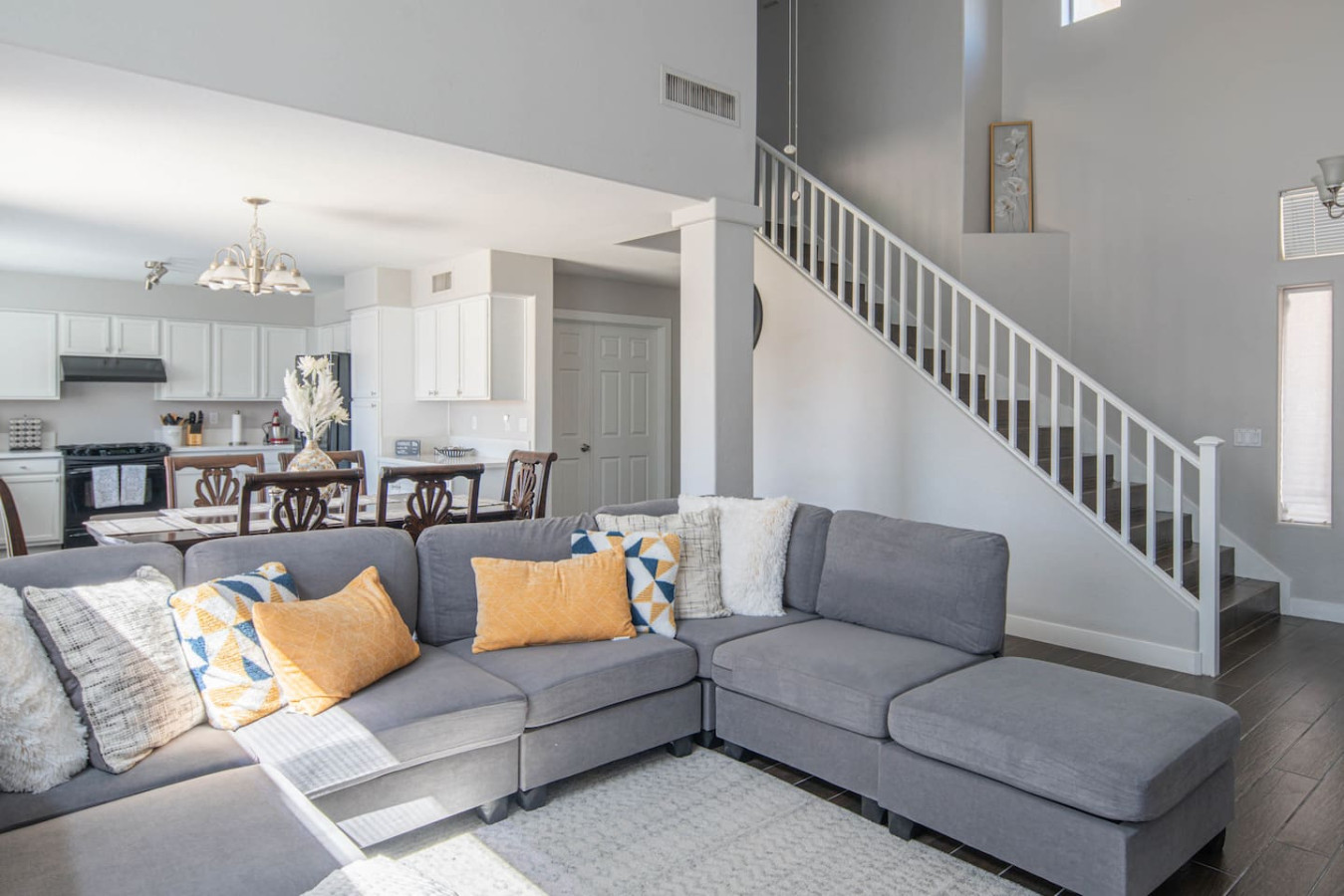 luxe-avondale-escape-4-br-sleeps-12/