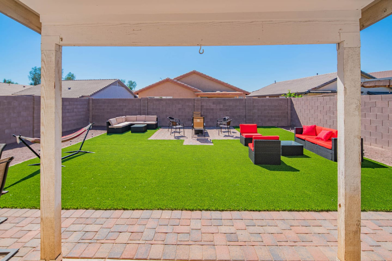 Luxe Avondale Escape - 4 BR, Sleeps 12 - Avondale