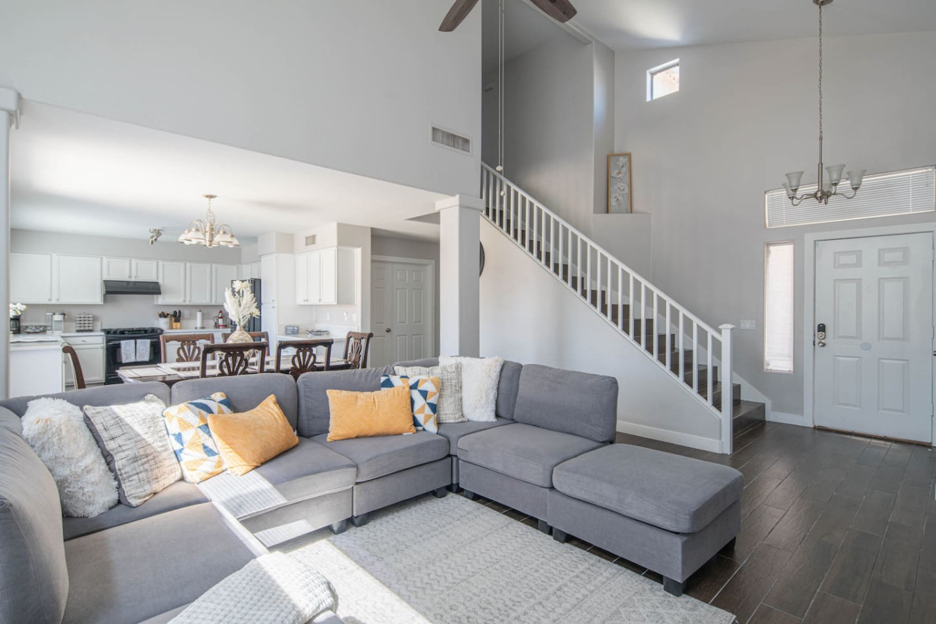 luxe-avondale-escape-4-br-sleeps-12/