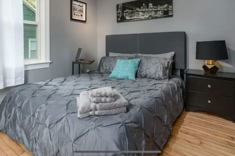 Cozy home in Bangor Maine