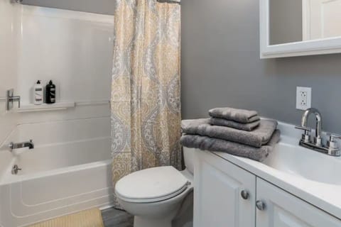 Cozy home in Bangor Maine