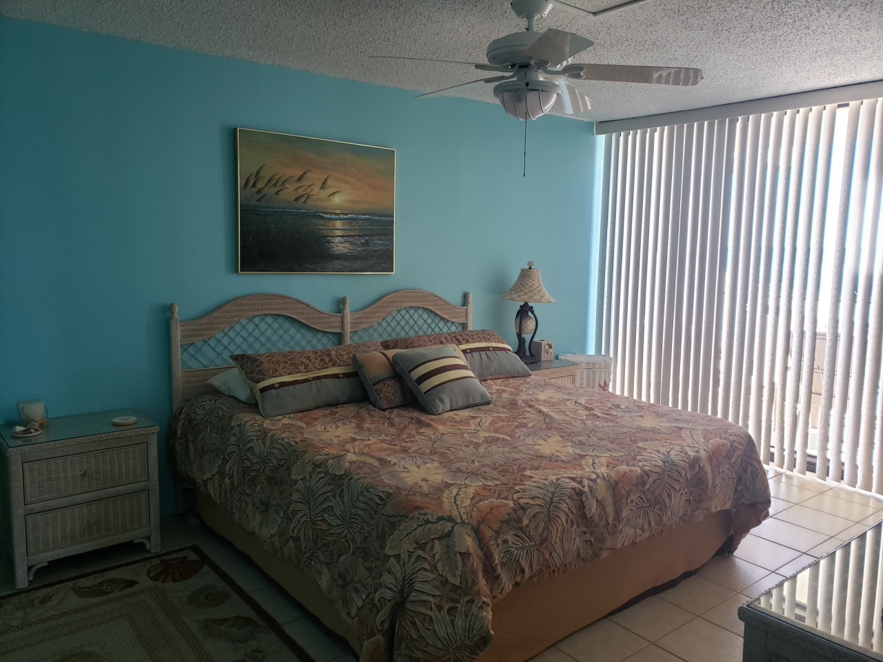 dunes-of-panama-a205-king-bed-beachfront-pool/