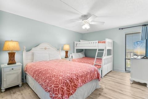 2BD Edgewater Beach & Golf Resort! Best Amenities!