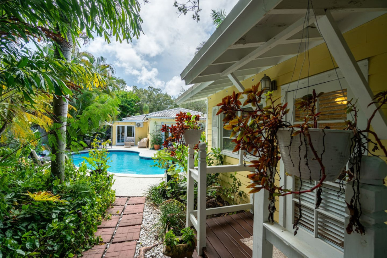 1BR Cottage with Heated Pool in Victoria Park - Fort Lauderdale 1BR Cottage with Heated Pool in Victoria Park - Fort Lauderdale