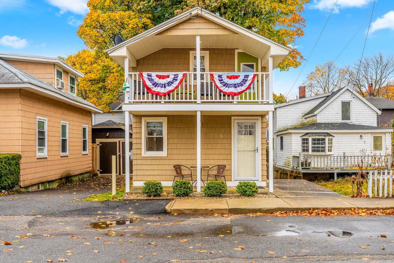 cozy-cottage-with-yard-near-beach-and-attractions/