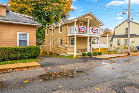 Cozy Cottage with Yard Near Beach & Attractions