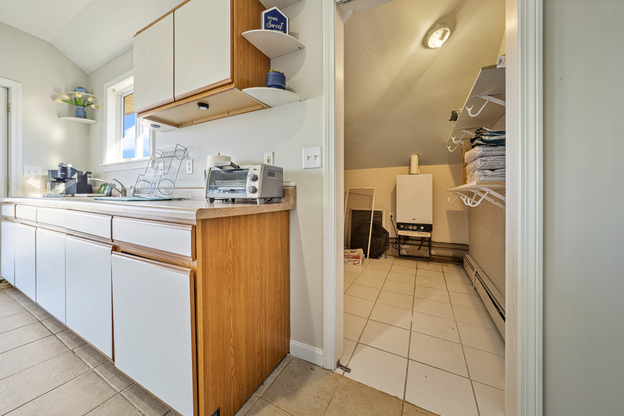 downtown-penthouse-with-ocean-views-and-rooftop-deck/