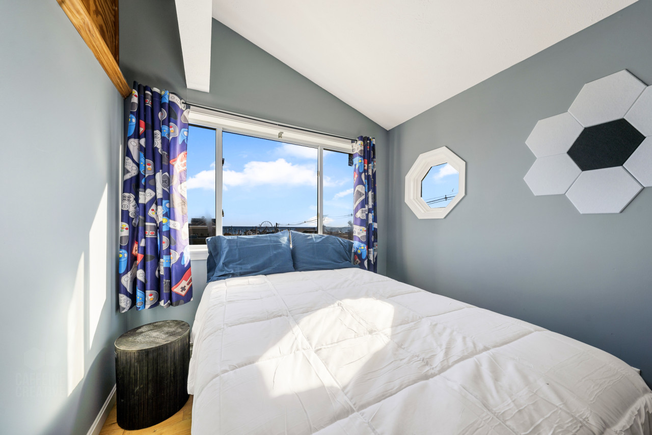 downtown-penthouse-with-ocean-views-and-rooftop-deck/